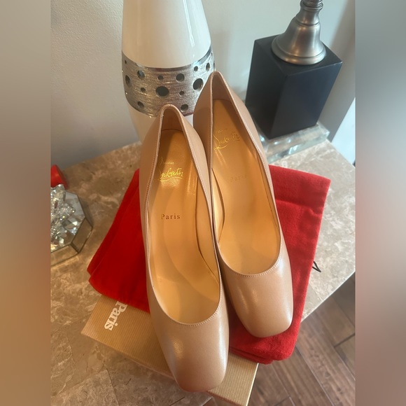🔥🔥🔥Authentic Christian Louboutin Viva Pump 85 Nude Size 10.5 - Picture 3 of 16